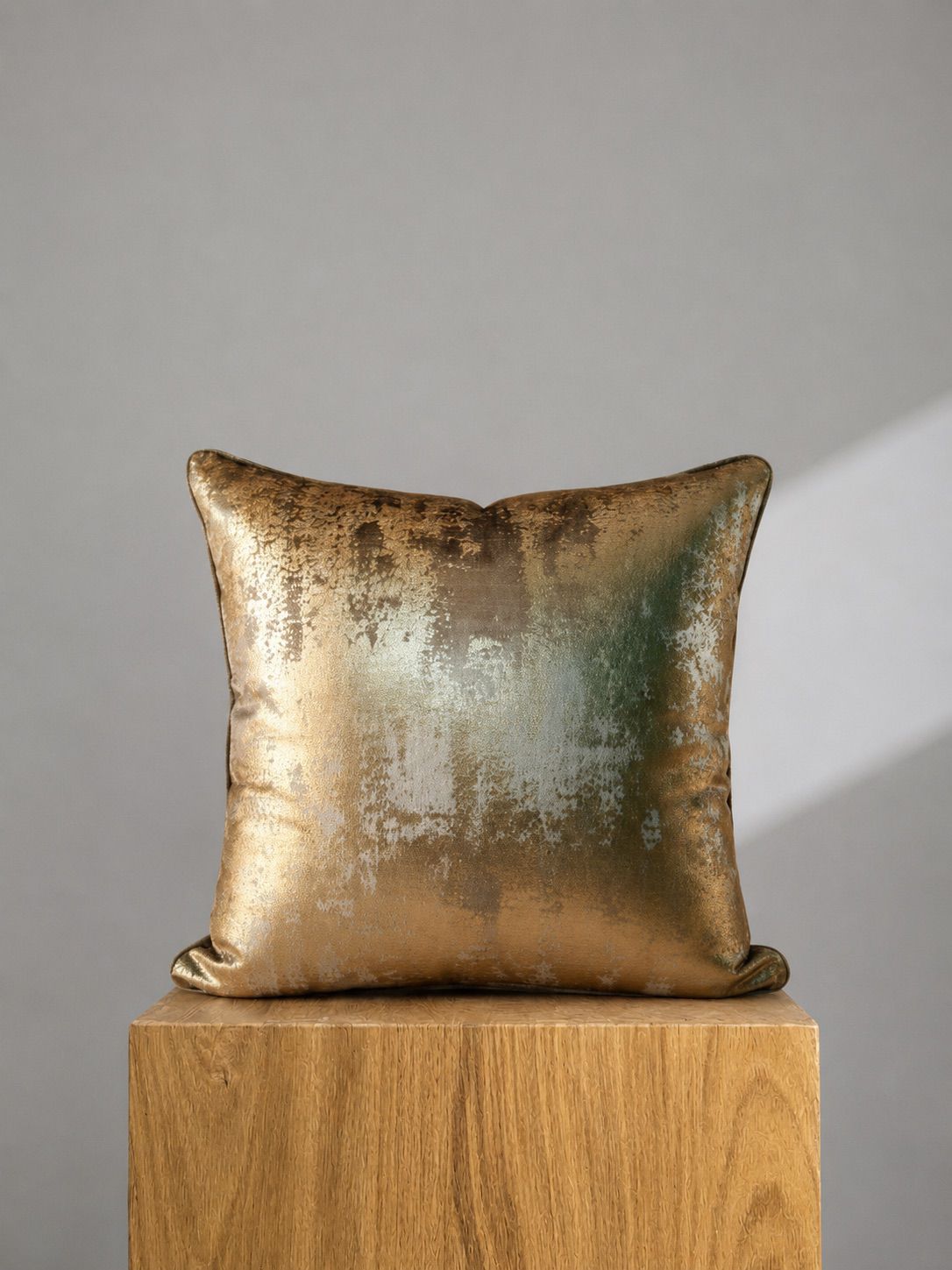 Golden Luxe- Classic